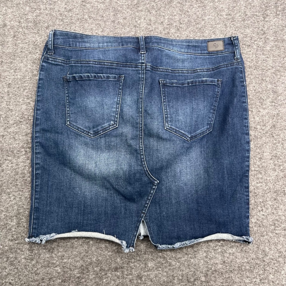 Celebrity Pink Paradox Denim Mini Skirt Blue Medium Wash Raw Hem Womens 13/31 - Picture 3 of 8